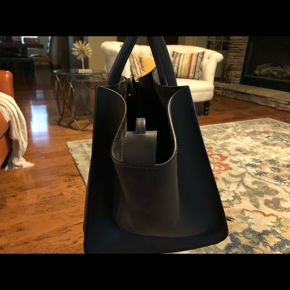 Celine Phantom Bag. Like new only used twice. - Picture 2 of 6